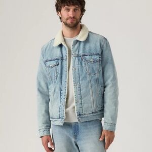 Levi’s light blue Type III Sherpa Trucker denim jean jacket - Medium